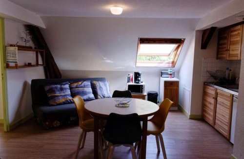 Laval-sur-Luzege House | Gite ecole