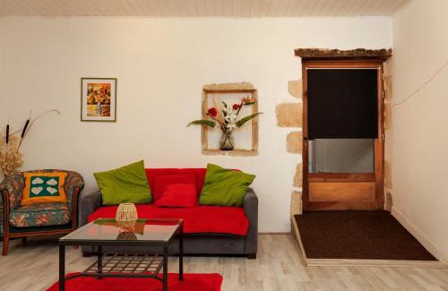 Saint-Pierre-d'Aurillac House | Gite Fil Rouge