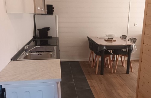 Cloyes-sur-le-Loir Condo | Gite Entre Beauce et Perche Avec Terrasse, Piscine et Jardin Privatif!