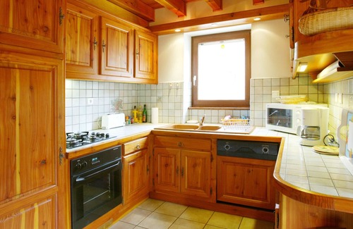 La Roque-Sainte-Marguerite Cottage | Gite La Roque-Sainte-Marguerite, 3 bedrooms, 6 persons