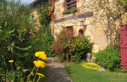 Beynac-et-Cazenac Apartment | Gîte in a 1900 Périgord Noir house on the1st floor with its own entrance