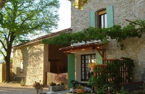 Ribaute-les-Tavernes Apartment | Gite in an old silk house