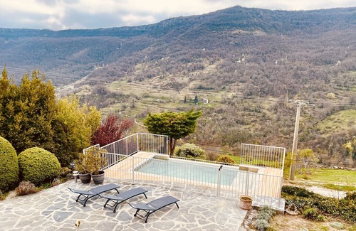 Rochessauve House | Gîte in Ardèche with swimming pool and magnificent view of the valley