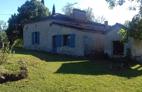 Touffailles House | Gite in Quercy 5 people, swimming pool, tennis court