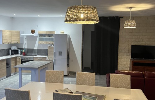 Cavillargues House | Gite in the countryside 15 minutes from uzès