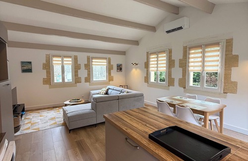 Cendrieux House | Gîte in the Dordogne in a peaceful green setting, ideal for a family