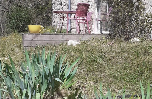 Aveze Cottage | Gîte in the heart of nature by the river