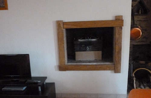 Quibou Cottage | Gite in the heart of Normandy farmland, large living room for socialize