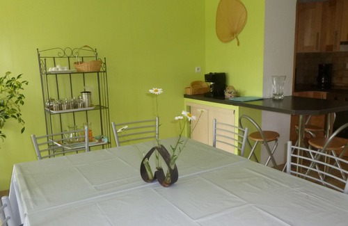 Quibou Cottage | Gite in the heart of Normandy farmland, large living room for socialize