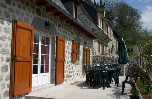 Jou-sous-Monjou Cottage | Gite Jou-sous-Monjou, 4 bedrooms, 9 persons