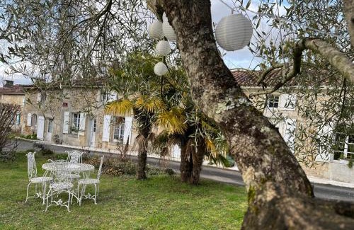 Taillant House | Gite La baragane