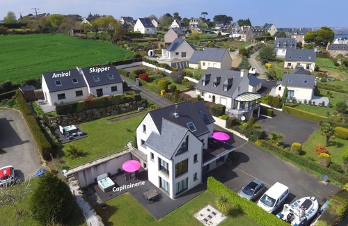 Loguivy House | Gite la Capitainerie (5 stars) - private spa facing Brehat- Paimpol