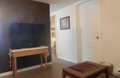 Sainte-Anne-des-Monts Bed & Breakfast | Gite La Ptite Falaise hébergement touristique
