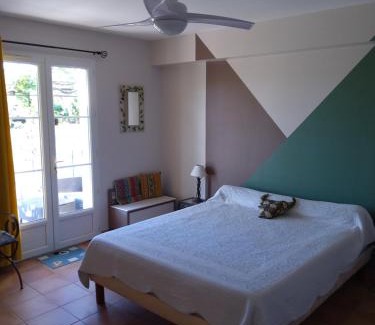 Mouries House | Gite La RESTANCO