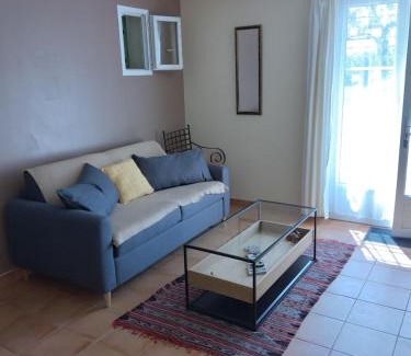 Mouries House | Gite La RESTANCO