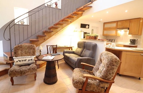 Lavigerie Cottage | Gite Lavigerie, 2 bedrooms, 4 persons