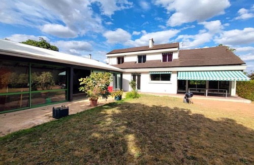Nueil-les-Aubiers House | Gite LE 45 TOURS