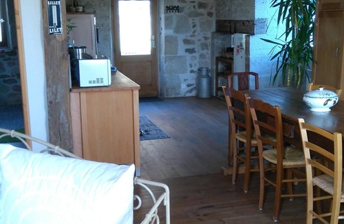 Le Lardin-Saint-Lazare House | GITE LE RELAIS DE LA DILIGENCE, building built in 1823