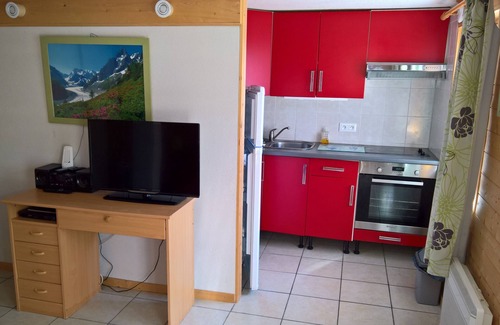 Collonges-sous-Saleve Apartment | GITE LE JURA | COLLONGES-SOUS-SALÈVE | 5 MINUTES FROM GENEVA