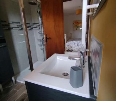 Corgnac-sur-l'Isle Apartment | Gite Le petit moineau