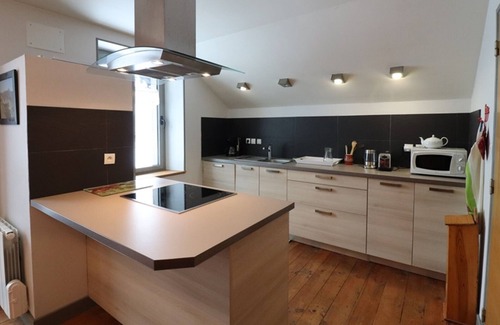 Mandailles-Saint-Julien Cottage | Gite Mandailles-Saint-Julien, 2 bedrooms, 5 persons