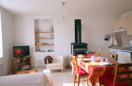 Montreuil-sur-Epte Cottage | Gite Montreuil-sur-Epte, 2 bedrooms, 3 persons