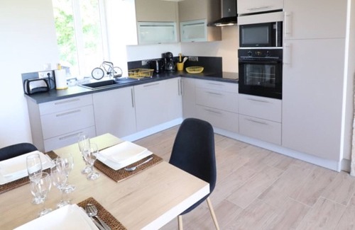 Pleaux Cottage | Gite Pleaux, 3 bedrooms, 6 persons