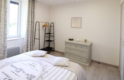 Pleaux Cottage | Gite Pleaux, 3 bedrooms, 6 persons