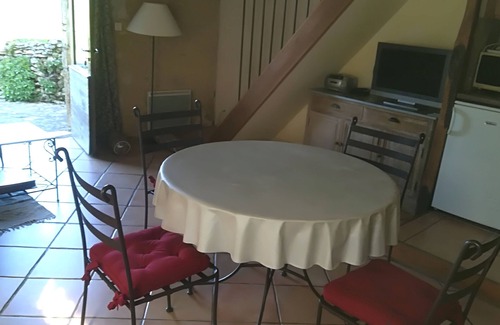 Castels et Bezenac House | Gite rental L'Ostalet stone house in black Perigord, Sarlat