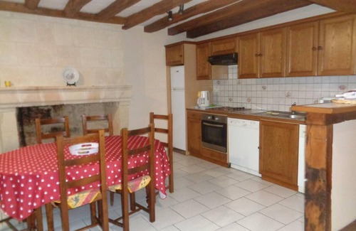 Restigne Cottage | Gite Restigné, 3 bedrooms, 6 persons