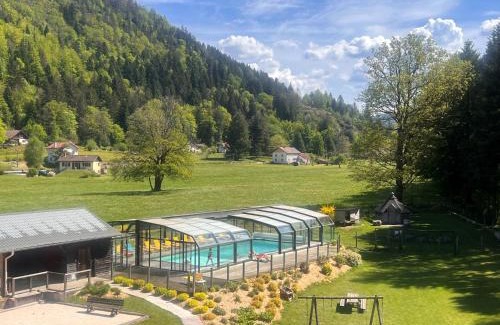 Rochesson Apartment | Gite Roche Des Ducs avec Piscine toute l'année, Spa, Sauna, Hammam
