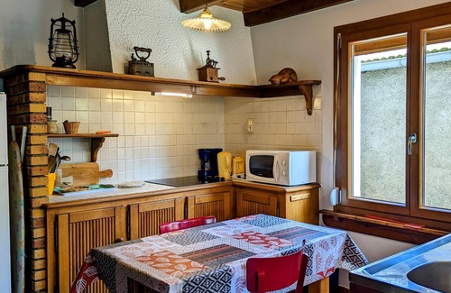 Saint-Bresson Cottage | Gite Saint-Bresson, 2 bedrooms, 4 persons