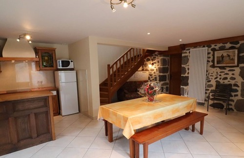 Saint-Paul-de-Salers Cottage | Gite Saint-Paul-de-Salers, 2 bedrooms, 4 persons