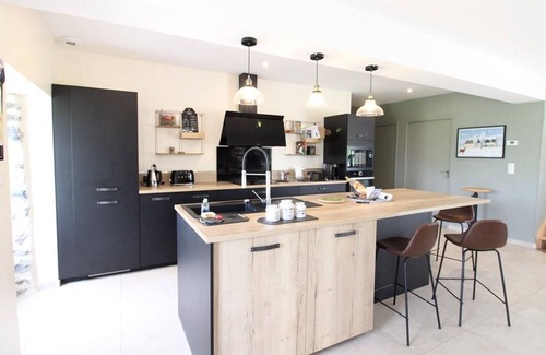 Saint-Hippolyte Cottage | Gite Saint-Hippolyte, 3 bedrooms, 6 persons