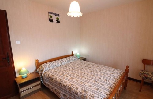 Saint-Illide Cottage | Gite Saint-Illide, 2 bedrooms, 4 persons