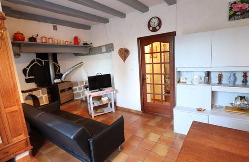 Saint-Illide Cottage | Gite Saint-Illide, 2 bedrooms, 4 persons