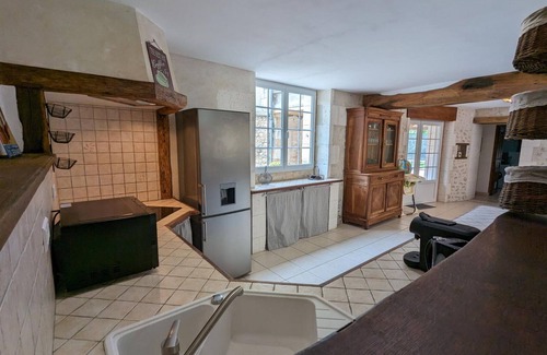 Salles-Lavalette Cottage | Gite Salles-Lavalette, 4 bedrooms, 8 persons