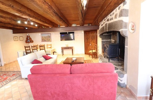 Valuejols Cottage | Gite Valuéjols, 3 bedrooms, 6 persons