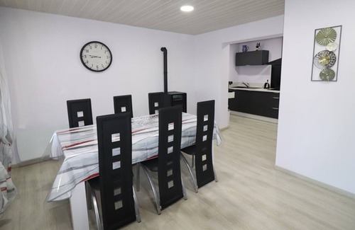 Valuejols Cottage | Gite Valuéjols, 3 bedrooms, 6 persons
