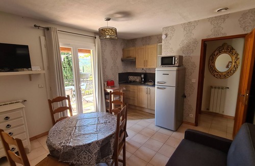 Le Val House | Gite with access to swimming pool