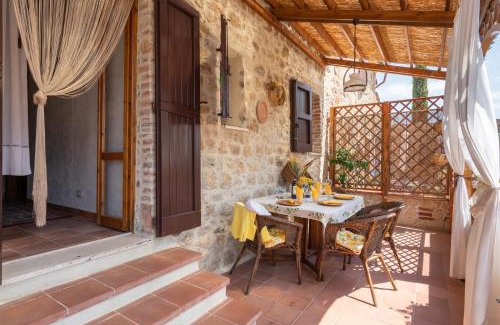 Casole d'Elsa House | Giulia Superior Apartment Shared Pool Wi-Fi