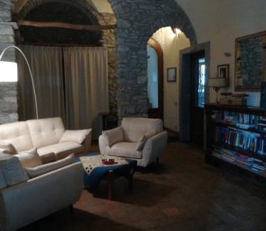 Bagnone House | Giunasco