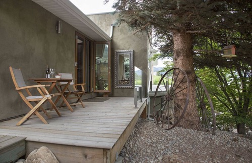 Okanagan-Similkameen House | Gjoa's Vineyard - The Véraison Guest Room