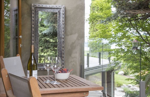 Okanagan-Similkameen House | Gjoa's Vineyard - The Véraison Guest Room