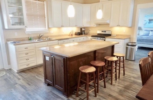 Port O Connor House | GK BAY is WATERFRONT in POC