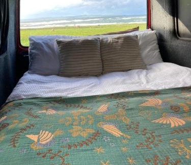 Rathlee Other | Glór na d'Tonnta Glamping Campervan
