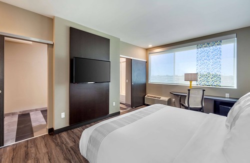 Sioux Falls Hotel | GLō Best Western Dawley Farms In Sioux Falls