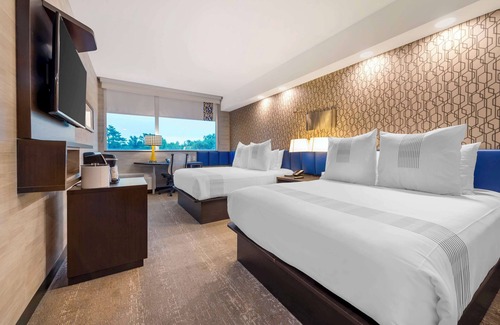 Ottawa Division Hotel | GLō Best Western Kanata Ottawa West