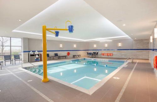 Gateway Hotel | GLō Best Western Mississauga Corporate Centre