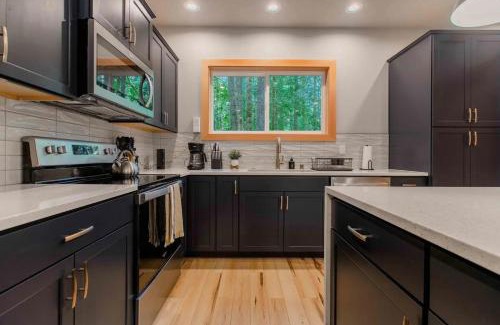 Warnick House | Glacier Springs Cabin 15 - An Amazing Mountain Retreat